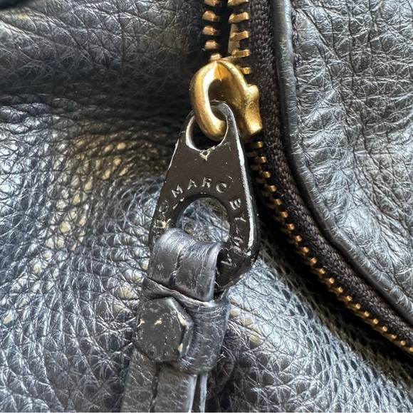 Marc by Marc Jacob’s Q Mini Natasha Black Leather Crossbody Bag - Picture 7 of 11